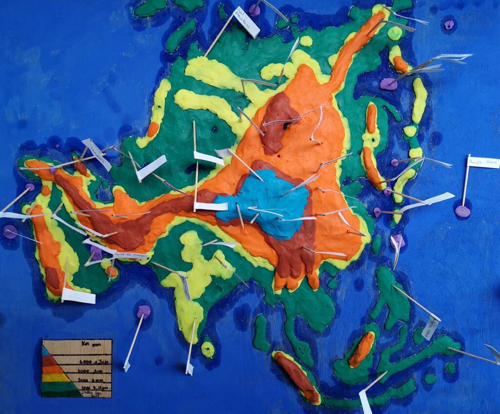 Can you learn geography with modeling clay?