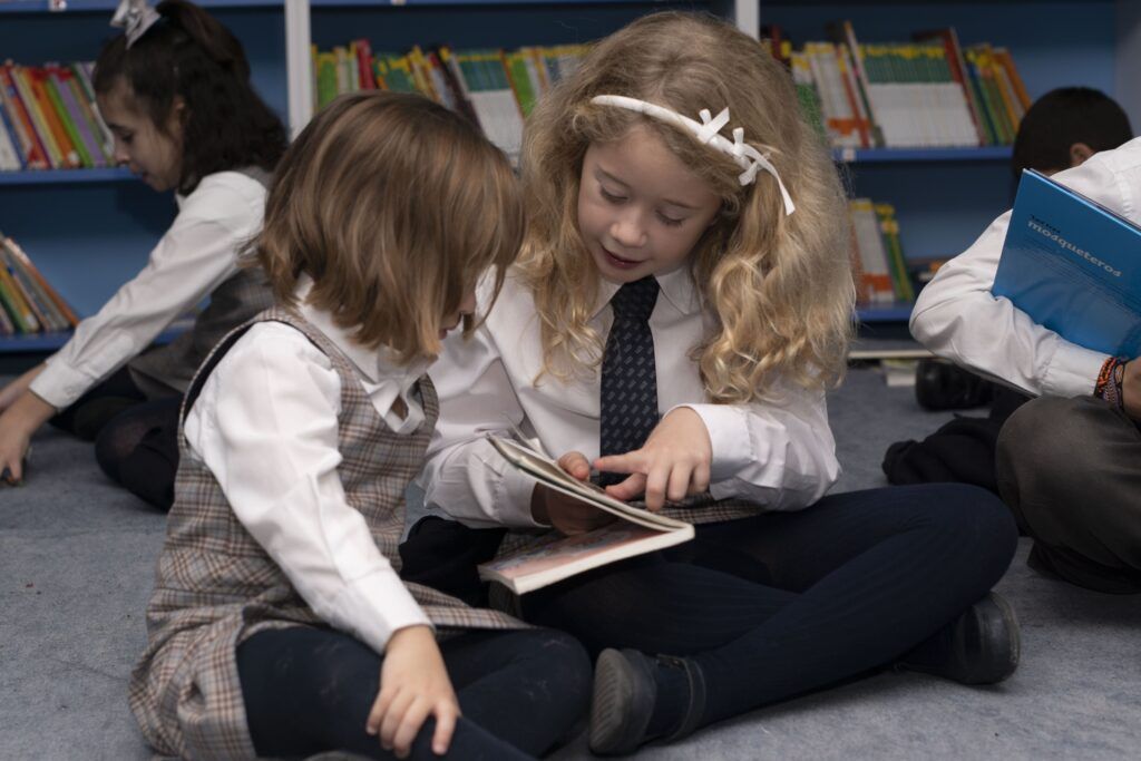 Lectura con niños pequeños: una guía para padres y profesionales